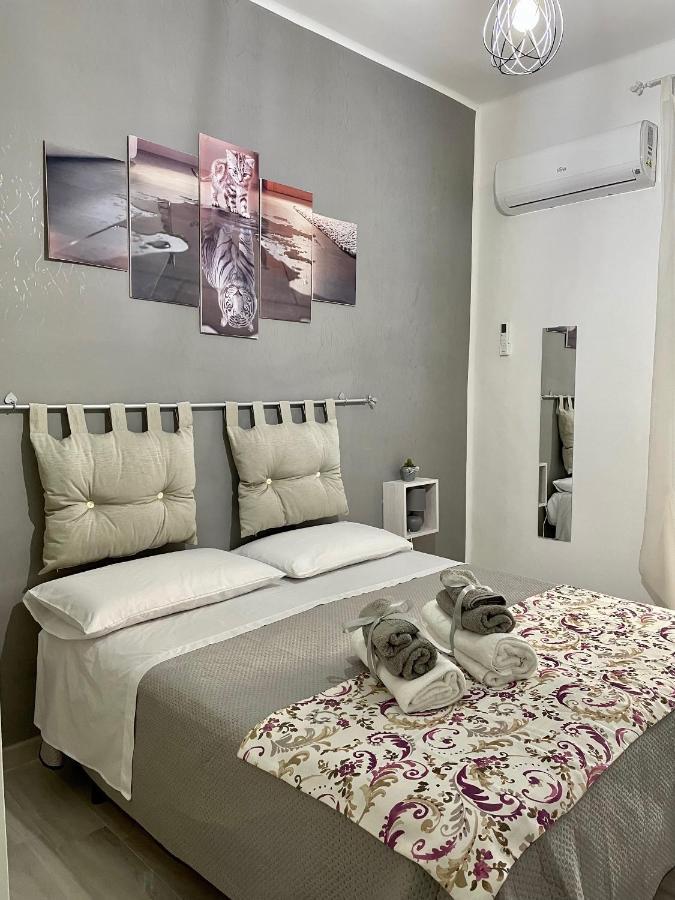 Rosaria'S Home Brindisi Dış mekan fotoğraf
